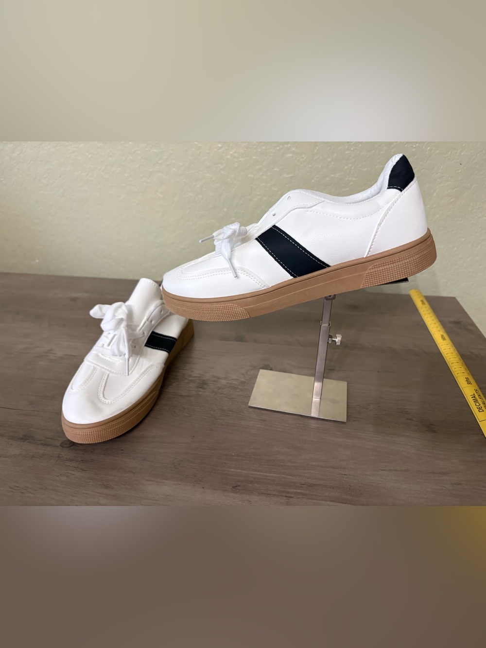 White Black Gum Sole Sneakers Women’s EU 40 US 9-9.5 NWOT